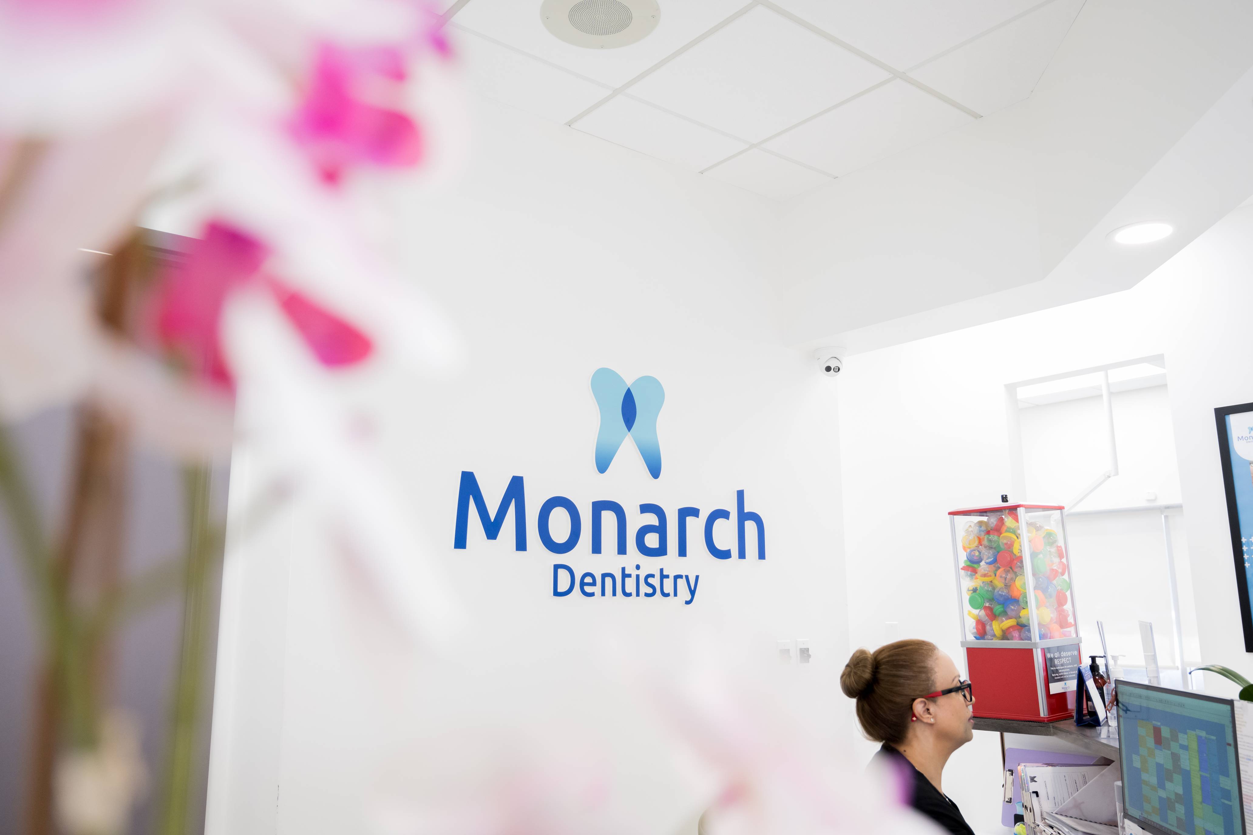 Monarch Dentistry - St. Catharines Bunting dental clinic in St. Catharines - Photo 1